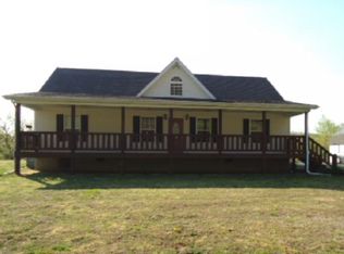 635 Henry Boyd Ln, Celina, TN 38551