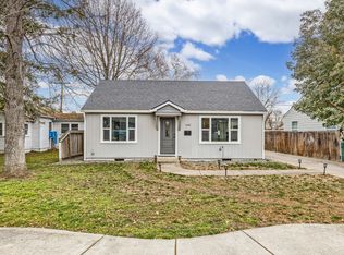 1048 W 12th St, Medford, OR