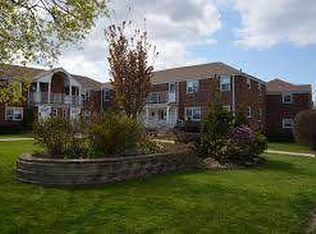 65-30 224th St #B, Oakland Gardens, NY 11364