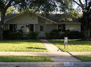 2137 Richwood Dr, Garland, TX 75044
