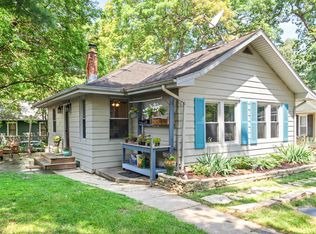 5N148 Oak Leaf Ct, St Charles, IL 60174