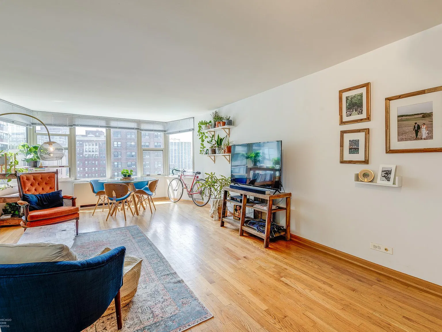 2 bed, 1000 sqft, $2,650 — Photo 3