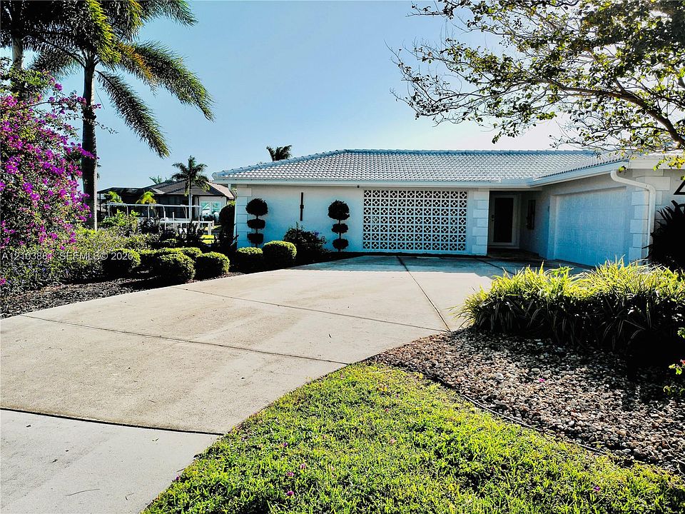 1st image of 48 Hibiscus Dr