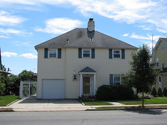 2nd image of 91 Westbury Ave