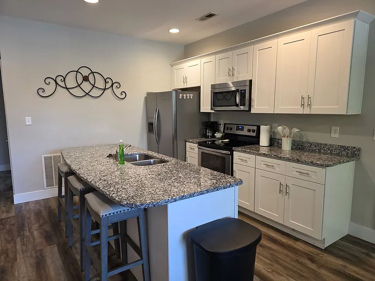 1117 Greenwood Aly — Photo 20