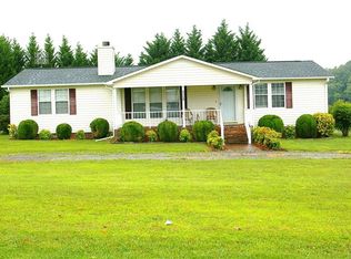 5159 Westfield Rd, Mount Airy, NC 27030