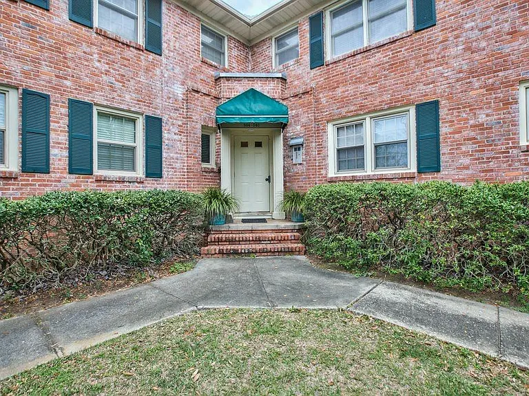 536 E Pensacola St — Photo 5