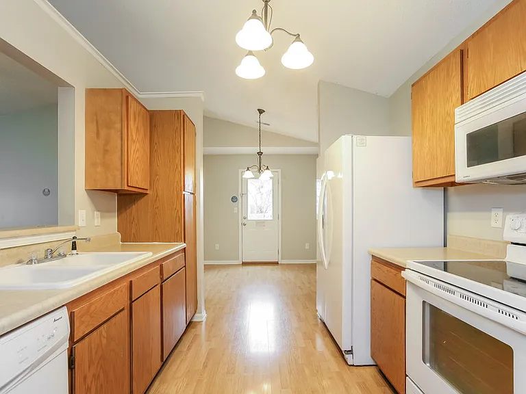 280 Harts Ford Way — Photo 8