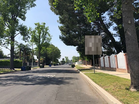 4th image of 10854 Debra Ave