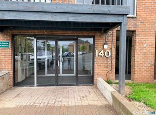 140 Kane St APT C1, West Hartford, CT 06119