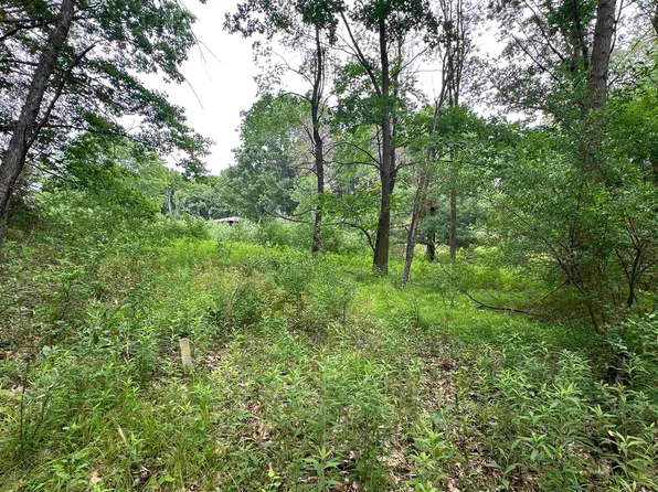 Hillcrest Dr, Green Bay, WI 54313