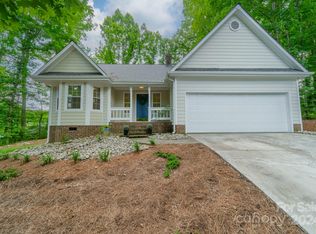 261 Bubbling Well Rd, Denver, NC 28037