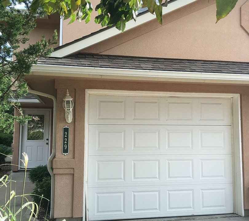1st image of 229 SE Florence Ave #4004682