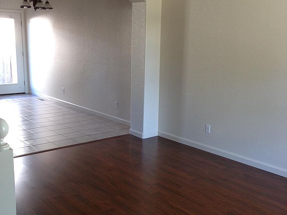 3rd image of 8602 Windsor Park Cir