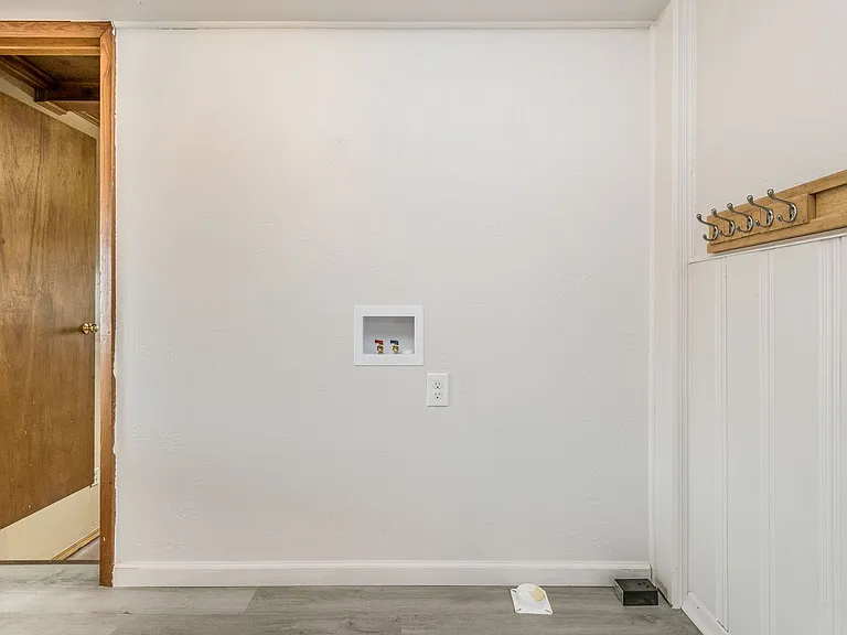 3609 S Travis St — Photo 5