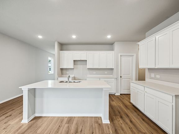 5th image of 31212 Casanova Dr