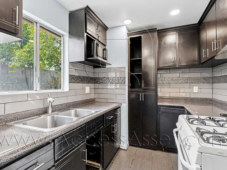 (*) Davis 402 — Photo 2