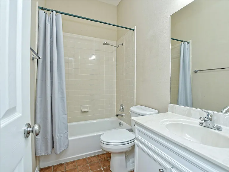 13220 Villa Park Dr — Photo 17