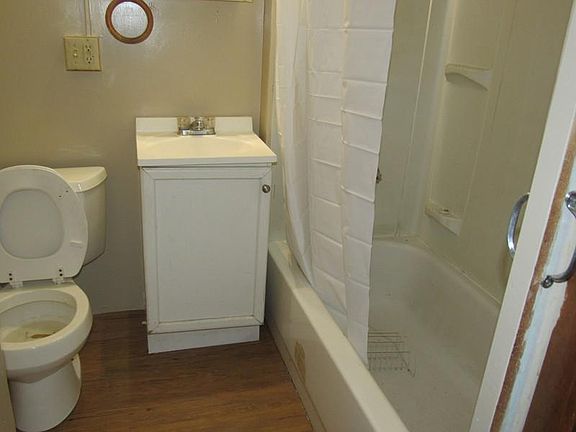 2nd image of 239 McKinley Ave #1