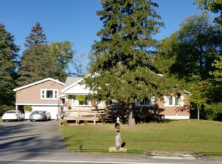 1260 Midline Rd, Amsterdam, NY 12010