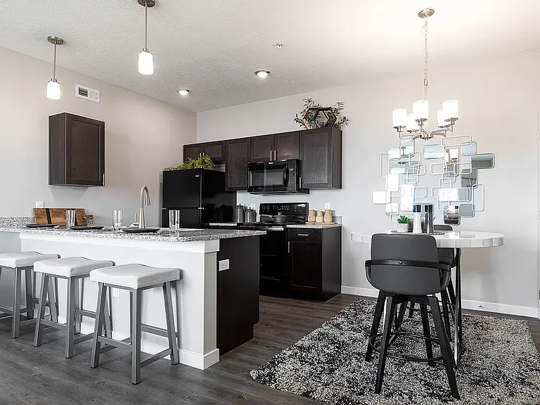 King's Peak - 1x1 Apartment - 910 Sq. Ft.