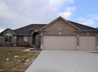 24787 Pebble Beach Ln, Macomb, MI