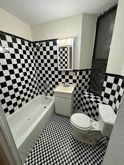 449 W 37th St #1FW — Photo 3
