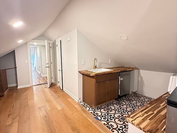 5th image of 603 Willard Ave SW #B