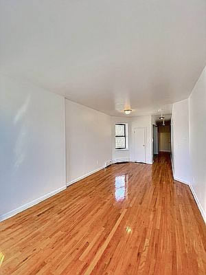 1st image of 2027 3rd Ave APT 4C
