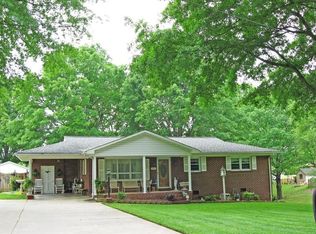 1904 Ashby St, Eden, NC 27288