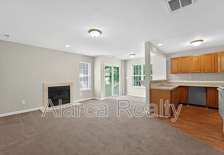 5620 Ilford St #5620 — Photo 5