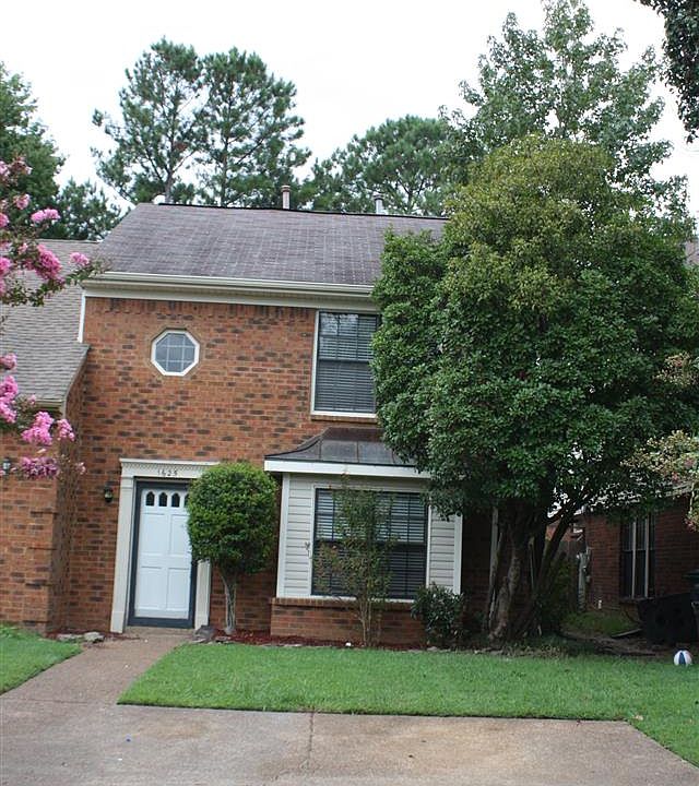 1st image of 1625 Smokehouse Dr