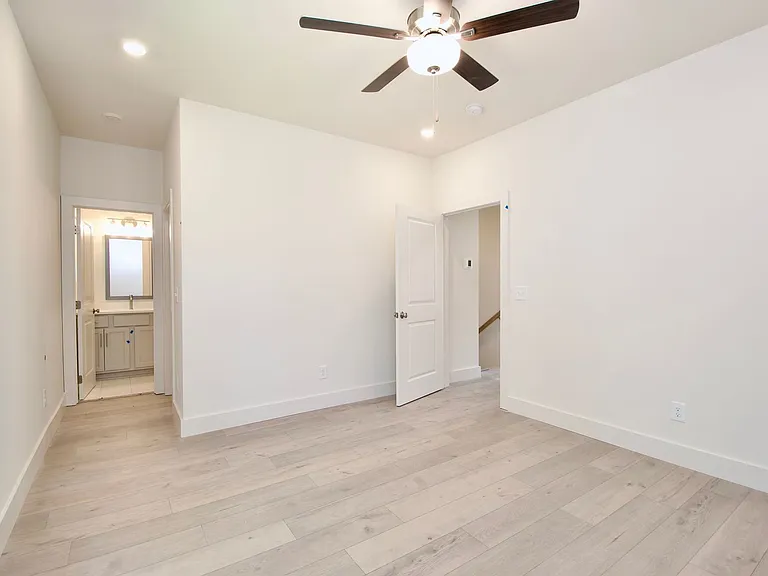 1257 Tigers Tail Trl — Photo 13