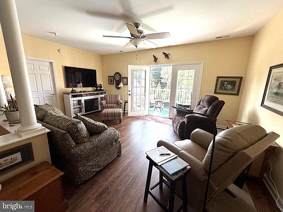 4th image of 1112 S Schumaker Dr APT 205