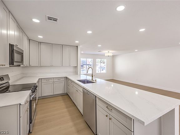 4th image of 4309 Mott Cir