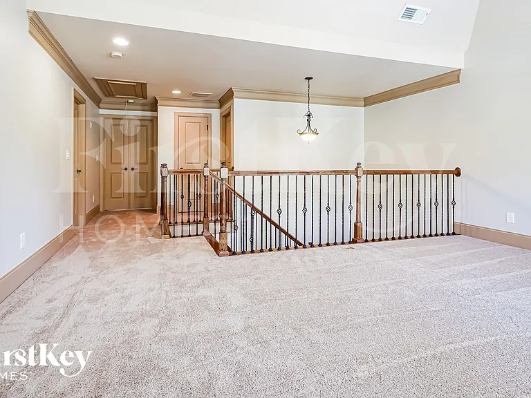 94 Silvertop Dr — Photo 7