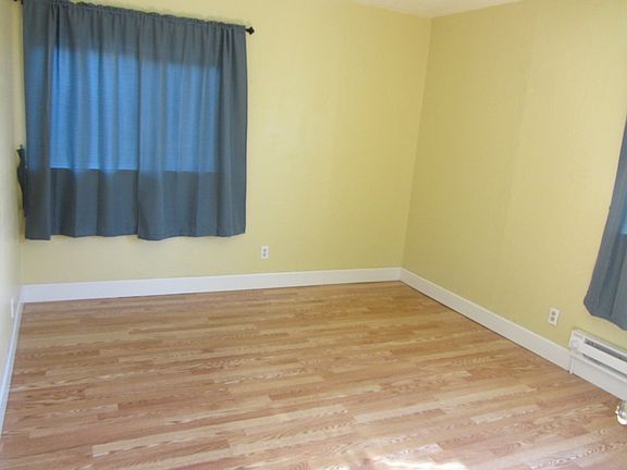 5th image of 122 W Forest Ave