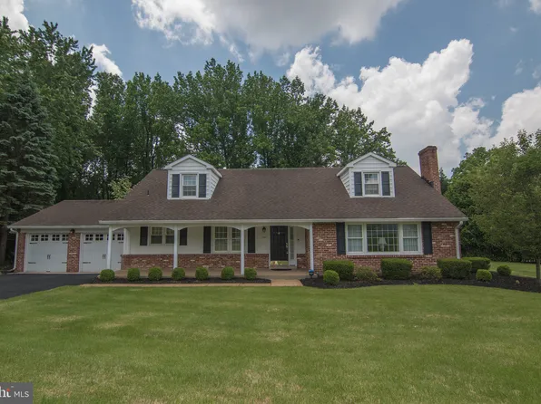 1 Longford Ct, Wilmington, DE 19808