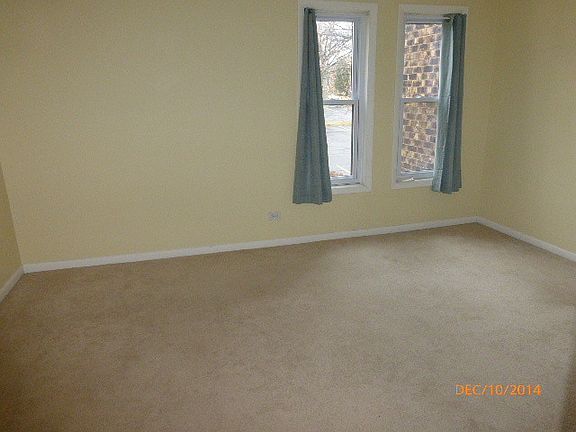 5th image of 2149 Country Club Dr APT 11