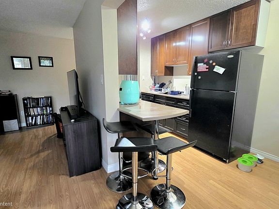 5th image of 10415 93rd St NW #207