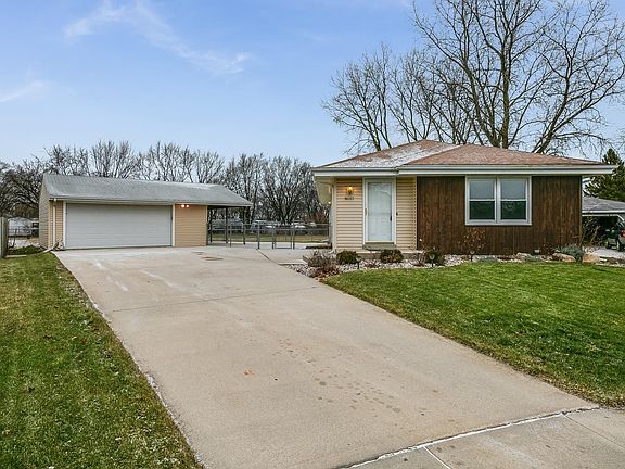 9017 16th Ave Kenosha WI 53143-large-023