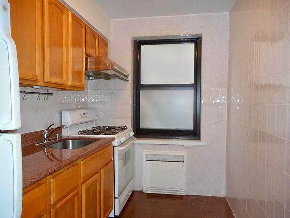 2nd image of 212-03 75th Ave #2G