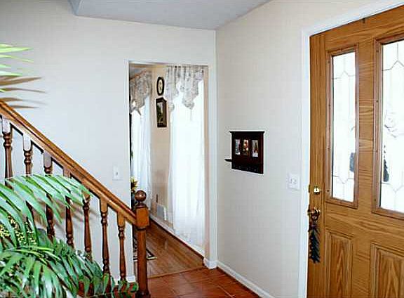 2nd image of 3 Fox Hill Dr