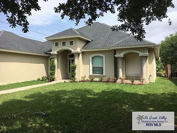2nd image of 3413 Oakmont Dr