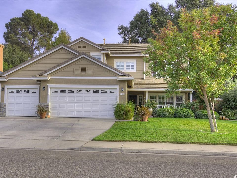 1st image of 1127 Gina Way