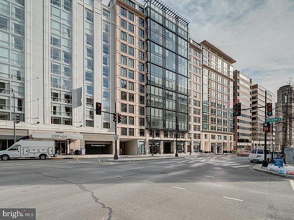 3rd image of 1133 14th St NW APT 609