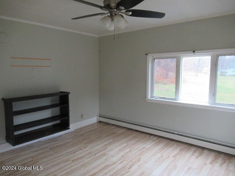 4th image of 147 Pioneer Street