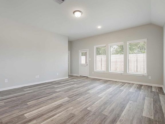 The Broadacre - Family Room