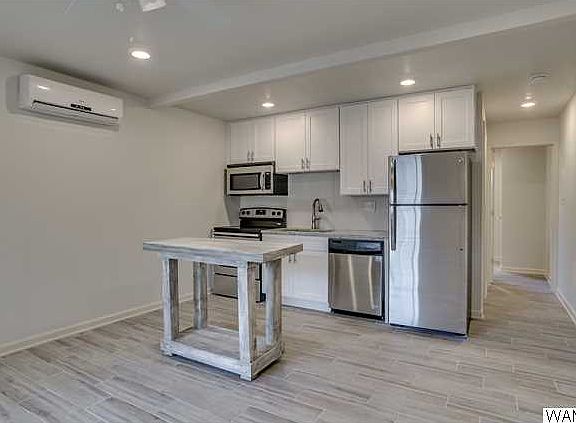 3rd image of 907 15th Ave #Unit 2
