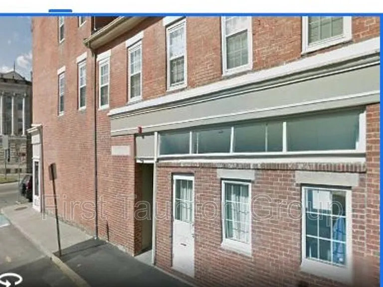 2 Union St #5 — Photo 1